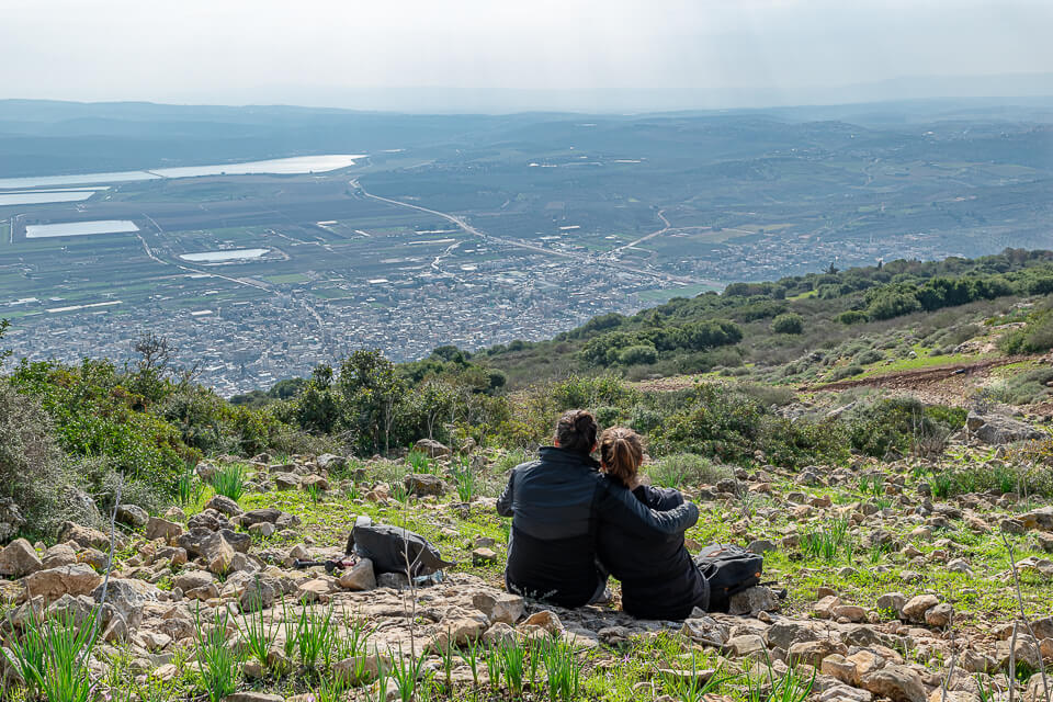 נוף מפסגת הר עצמון - מקום מושלם למנוחה